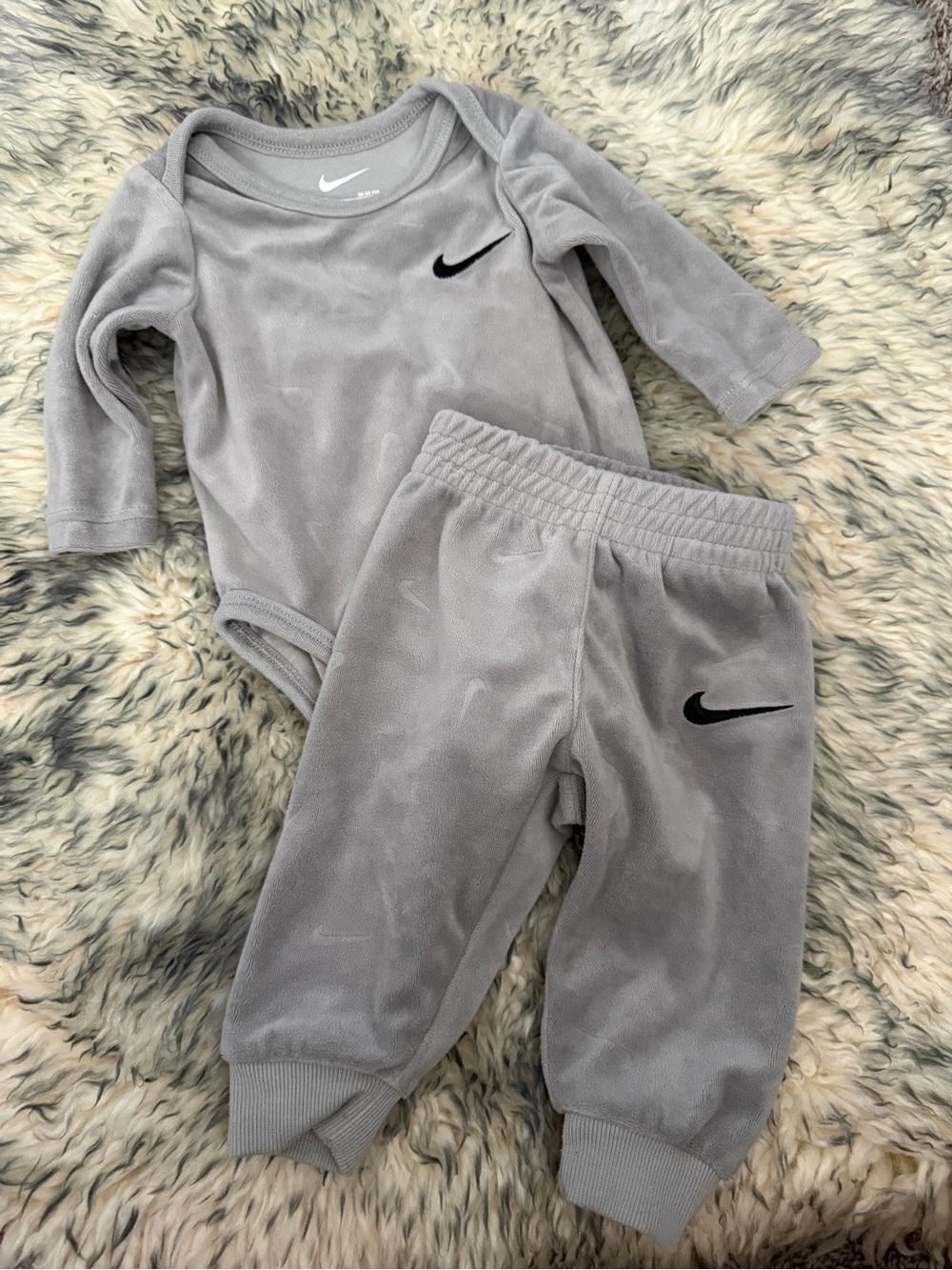 Nike Baby Gray Velour Bodysuit & Pants Set